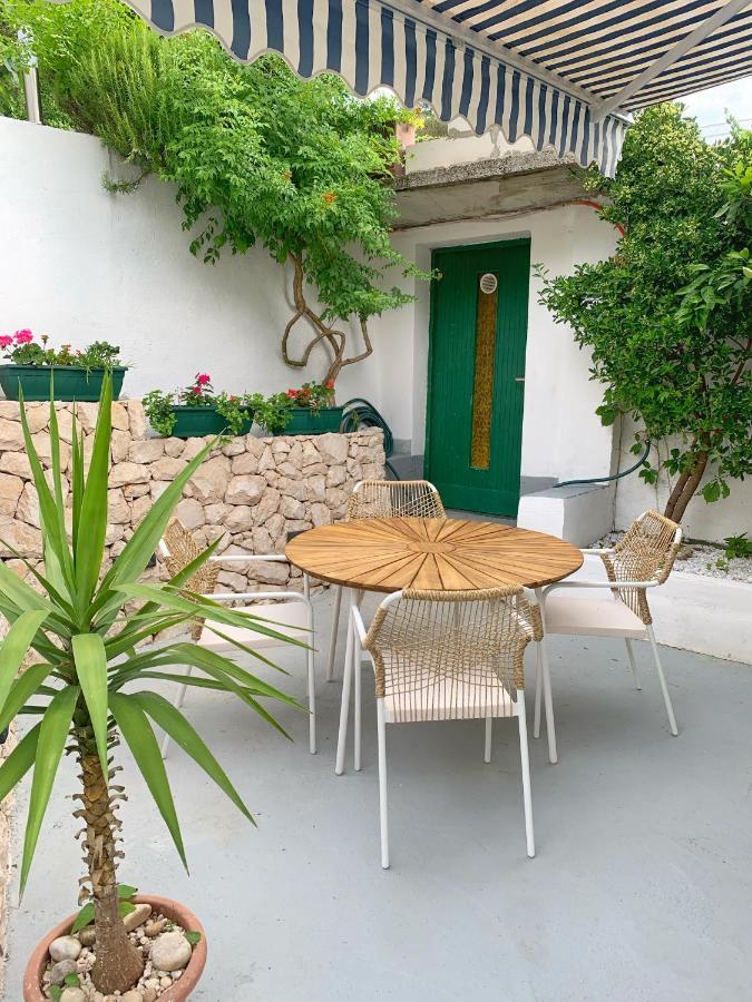 Apartments Villa Antony Drvenik  Exterior foto