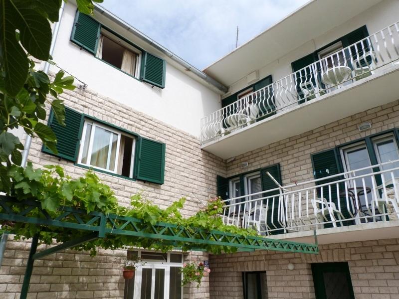 Apartments Villa Antony Drvenik  Exterior foto